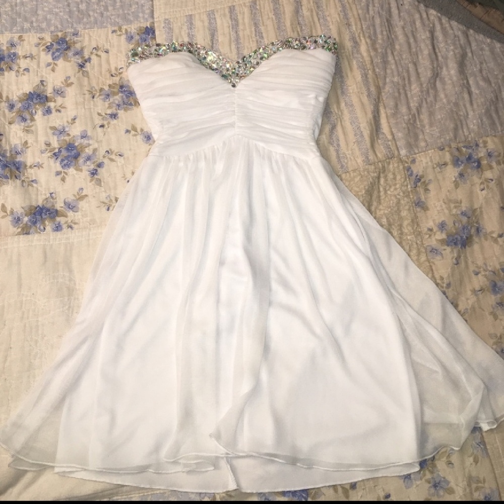 Short formal dress